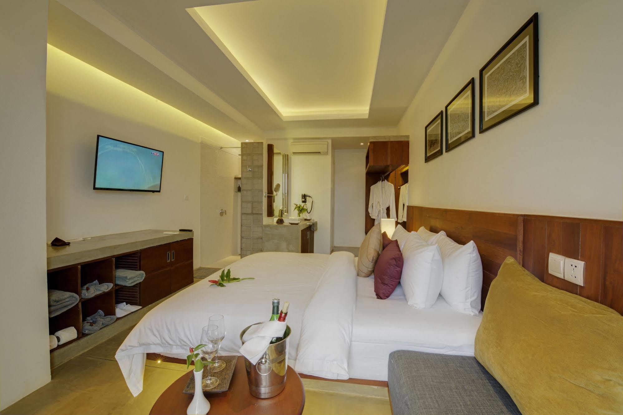 Solitaire Damnak Villa Hotel Siem Reap Exterior foto